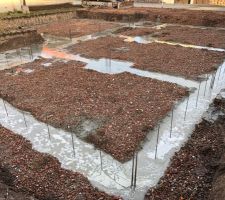 Les fondations fra&icirc;chement coul&eacute;es