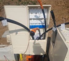 Premiers raccordements &eacute;lectriques