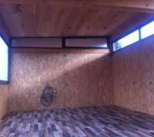 Le studio avec son sol et plafond définitif (manque les cloisons)