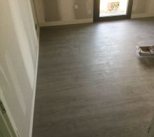 Le parquet dans la chambre 2