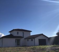 Semaine du 01/04/2019 au 05/04/2019 : Terrassement, pose des caniveaux
