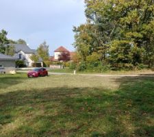 Vue du terrain et de l'environnement.