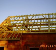 Trouve emplacement velux un peu bas mais bon on verra..