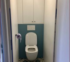 WC de l étage avec placard sur mesure