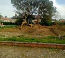 Premiers coups de pelle, enfin!