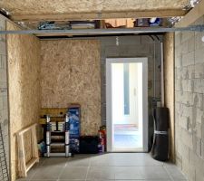 Pose de panneaux osb pour y fixer les outils