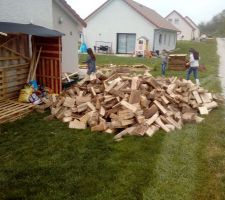Fabrication maison abris a bois pour 5 steres