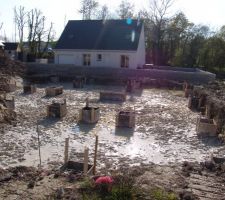 Pose de 21 dés et coulage béton après ferraillage