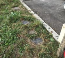 Regards et logette des VRD sur le terrain voisin