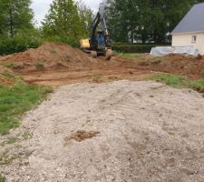 D&eacute;but  du terrassement, chemin d'acc&egrave;s