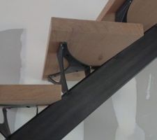 L'arête de notre escalier métal et bois de chêne clair huilé