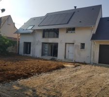 Fin des VRD, remise en place des terres, nettoyage, préparation de la terrasse