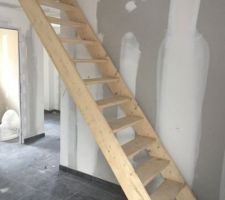Escalier provisoire