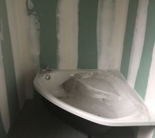 Baignoire d?angle installé
