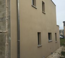 Début de crépissage de 2 Facades