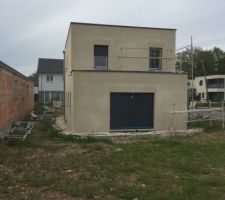 Début de crépissage de 2 Facades