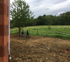Vue arrière jardin on est contents de la taille
