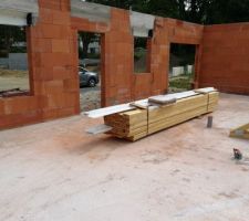 Arrivée de la Charpente / Stockage