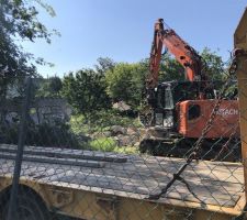 Démolition du mur pour accès au chantier