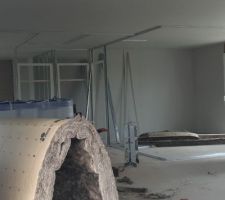 Les plaquistes sont là et l isolation commence.