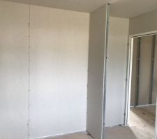 Les plaquistes sont là et l isolation commence.