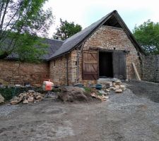 Muret et bordures à faire a gauche