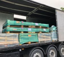 Le carrelage est arrivé...!