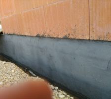 Le ciment sur le soubassement