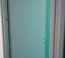 La porte à bulles de la salle d'eau du haut