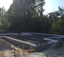 Bient&ocirc;t les poutrelles + hourdis