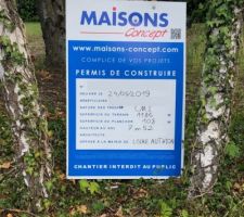 Mise en place de la pancarte de chantier
