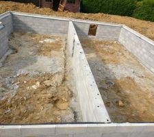 D&eacute;but de construction du vide sanitaire.