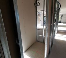 Cloison et plomberie