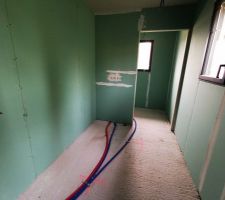 Cloison et plomberie