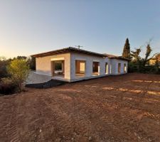 Remblaiement rez de jardin sur l'arriere