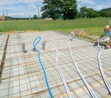 Passage des gaines pour l'eau