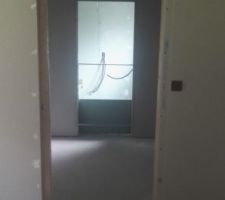 Dressing entre chambre et salle d'eau