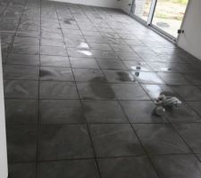 Carrelage posé mais problème pas de plinthes pour l?instant