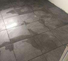 Carrelage posé mais problème pas de plinthes pour l?instant