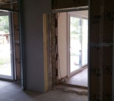 Pose de l'isolation et du placo dans l'extension