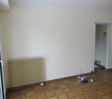 Mur entre le salon et la cuisine avant démolition