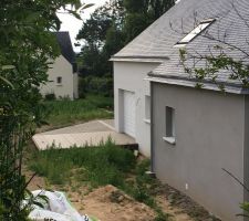 Terrasse finie en Sylvadec gris rainuré