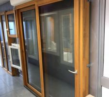 Porte fenetre avec volet roulant