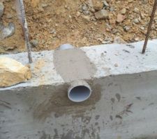 Ventilation vide sanitaire oubliée par l'étude béton et donc par le maçon !