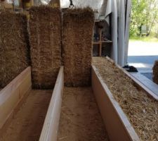 Fabrication des murs en atelier - pose des menuiseries