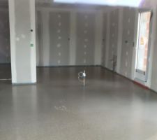 Dalle carrelage coul&eacute;e