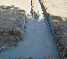 Gros béton fondation coulé