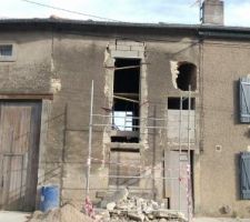 Avancement des ouvertures en fa&ccedil;ade avant...