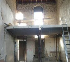 Avancement des ouvertures en fa&ccedil;ade avant...