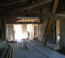 Photos des travaux intérieurs. Maconnerie